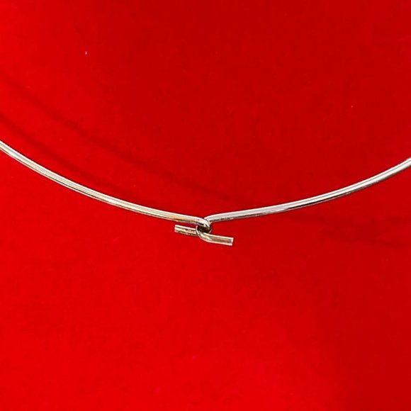 3pc. Silver Wire Cable Choker Pendant Necklace, Bracelet - Picture 4 of 8